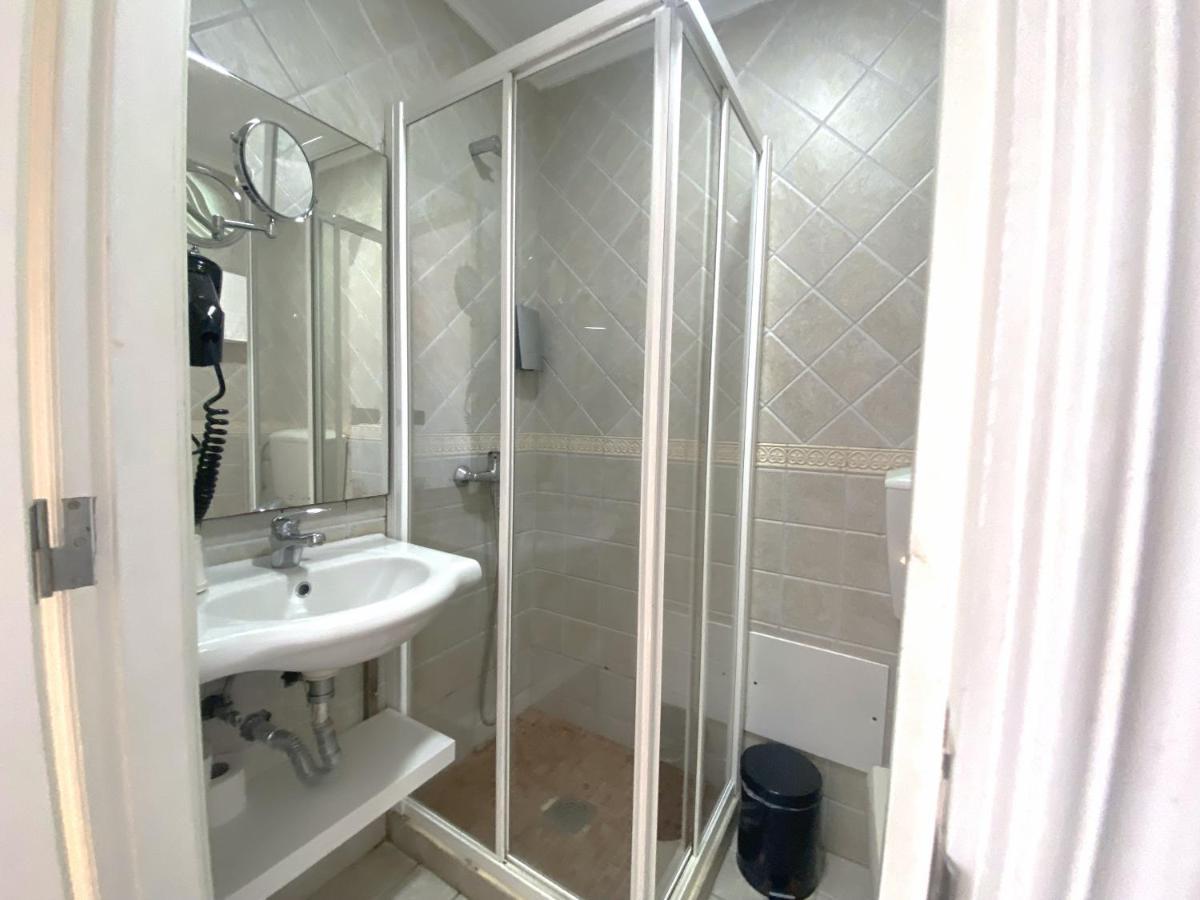 Na Crista Da Onda Hotel Назаре Екстериор снимка